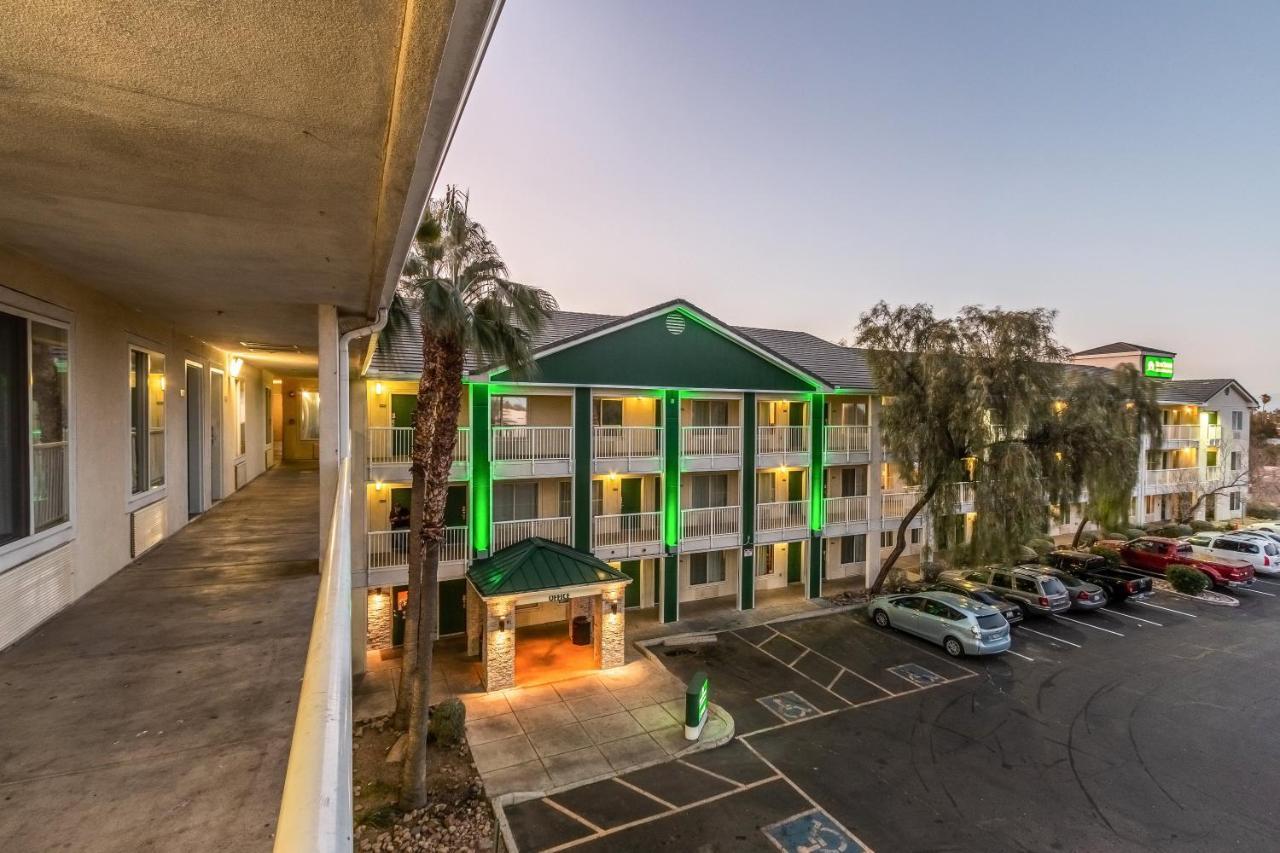 Studio 51 Extended Stay Hotel Phoenix Exterior photo